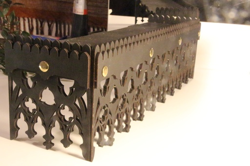 étagère style gothique
